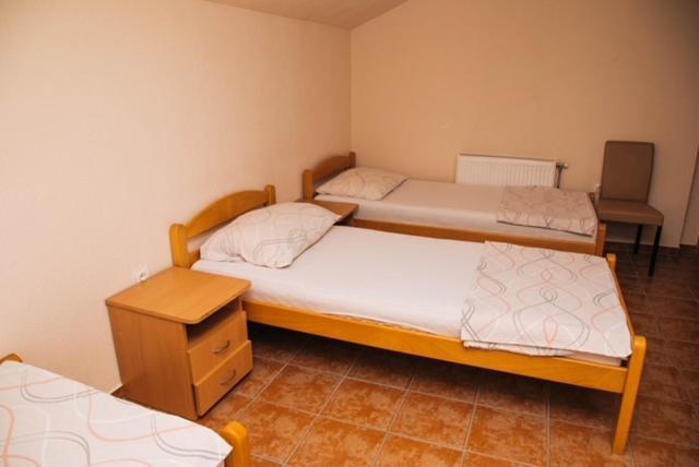 Jezero Laminci Bed & Breakfast Bosanska Gradiska Eksteriør bilde