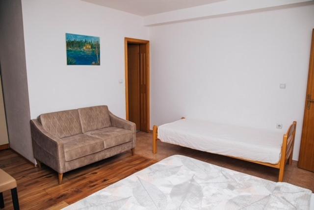 Jezero Laminci Bed & Breakfast Bosanska Gradiska Eksteriør bilde
